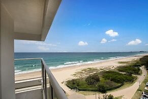 Viscount on the Beach