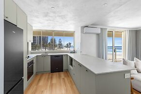 Viscount on the Beach