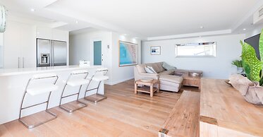 Viscount on the Beach