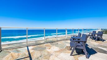 Viscount on the Beach