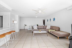 Viscount on the Beach