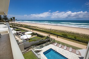 Viscount on the Beach
