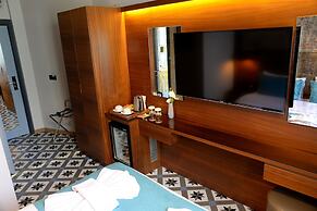 Pera Luna Residence - Special Class