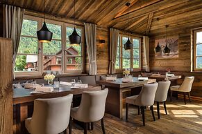 MONDI Hotel am Grundlsee
