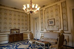 Le Metropole Luxury Heritage Hotel Since 1902 by Paradise Inn Group