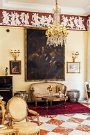 Le Metropole Luxury Heritage Hotel Since 1902 by Paradise Inn Group