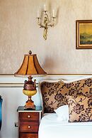 Le Metropole Luxury Heritage Hotel Since 1902 by Paradise Inn Group