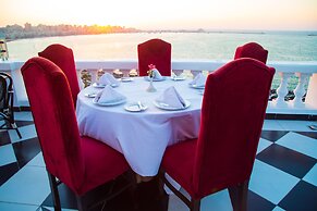 Le Metropole Luxury Heritage Hotel Since 1902 by Paradise Inn Group