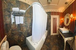 Le Metropole Luxury Heritage Hotel Since 1902 by Paradise Inn Group
