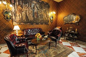 Le Metropole Luxury Heritage Hotel Since 1902 by Paradise Inn Group
