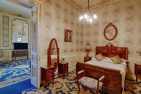 Le Metropole Luxury Heritage Hotel Since 1902 by Paradise Inn Group