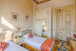 Le Metropole Luxury Heritage Hotel Since 1902 by Paradise Inn Group