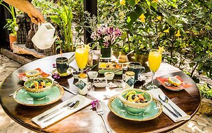 LA COLINA Hotel Cottage