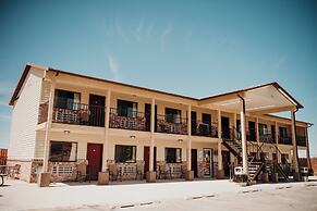 Whispering Sands Motel