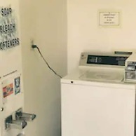 Whispering Sands Motel