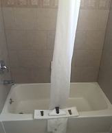 Whispering Sands Motel