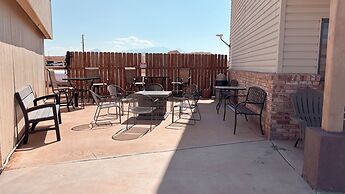 Whispering Sands Motel