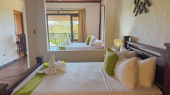 Tabulia Tree Hotel and Villas