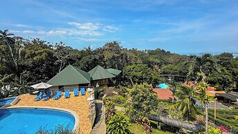 Tabulia Tree Hotel and Villas