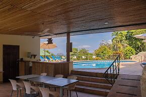 Tabulia Tree Hotel and Villas