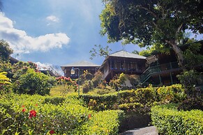 Tabulia Tree Hotel and Villas