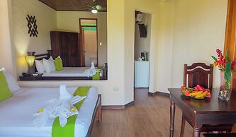 Tabulia Tree Hotel and Villas