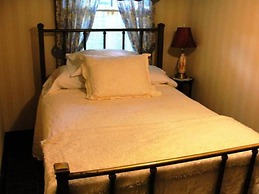 Alaska Heritage House Bed and Breakfast