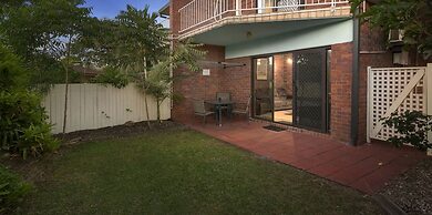 Cleveland Visitor Villas Motel