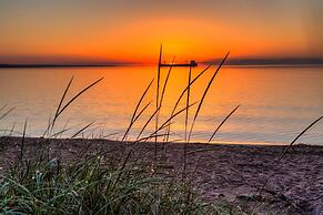 Park Point Marina Inn