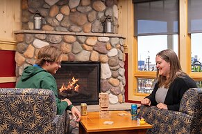 Park Point Marina Inn