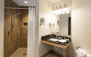 Park Point Marina Inn