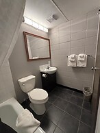 Slave Lake Inn & Conference Centre