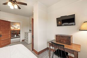 Sonoma Hotel