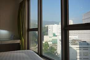 Dorsett Tsuen Wan, Hong Kong