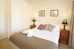 Beechworth Cedar Cottages