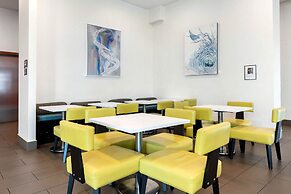 Staybridge Suites St. Petersburg Downtown by IHG