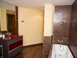 Lucasland Sitges Apartments