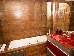 Lucasland Sitges Apartments