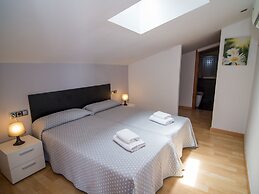 Lucasland Sitges Apartments