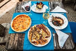 Mediterraneo Hotel & Restaurant