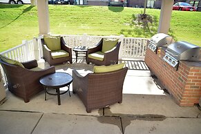 Candlewood Suites Youngstown W I-80 Niles Area, an IHG Hotel