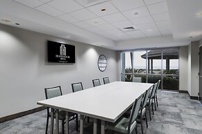 Island House Hotel Orange Beach - a DoubleTree by Hilton