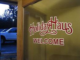 Holiday Haus Motel