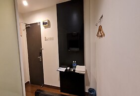 Hotel O Crossroads Hotel