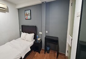 Hotel O Crossroads Hotel