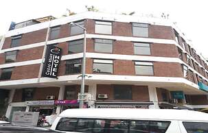 Hotel O Crossroads Hotel