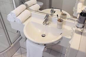 Garner Hotel Hamburg Wandsbek Marktplatz by IHG