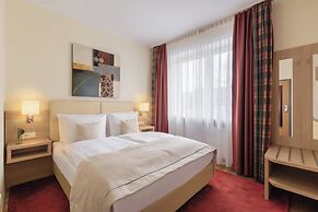 Garner Hotel Hamburg Wandsbek Marktplatz by IHG