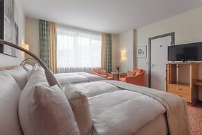 Garner Hotel Hamburg Wandsbek Marktplatz by IHG