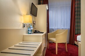 Garner Hotel Hamburg Wandsbek Marktplatz by IHG